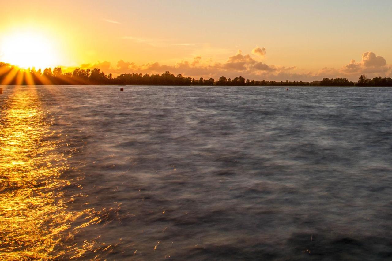 Jachthaven Hotel Borger Vinkeveen Esterno foto